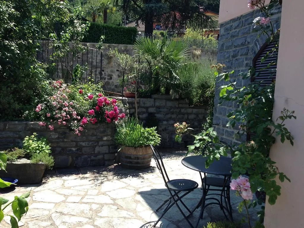 Balcone Fiorito Bed & Breakfast Menaggio