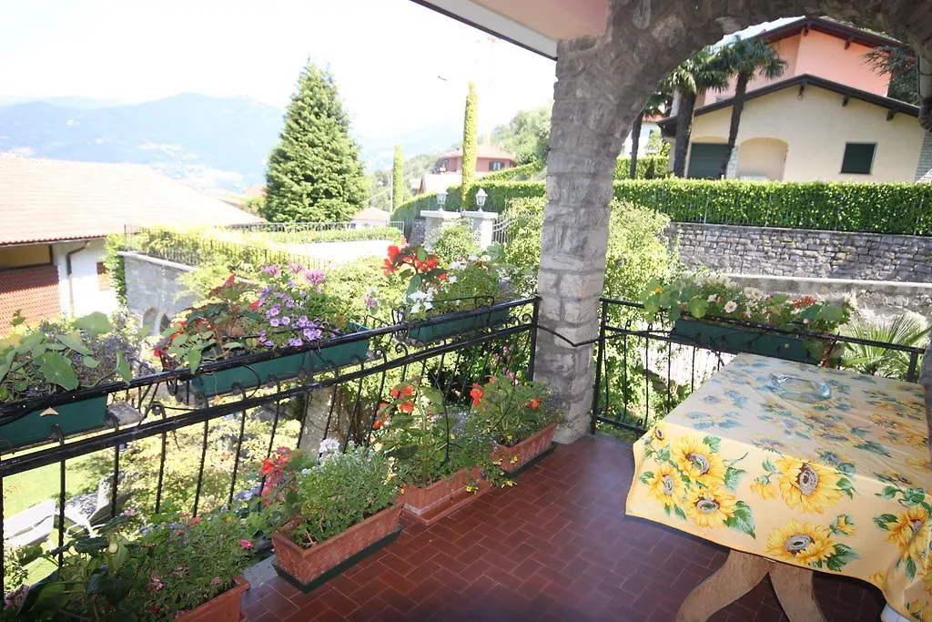 Balcone Fiorito Bed & Breakfast Menaggio 0*,  Italy