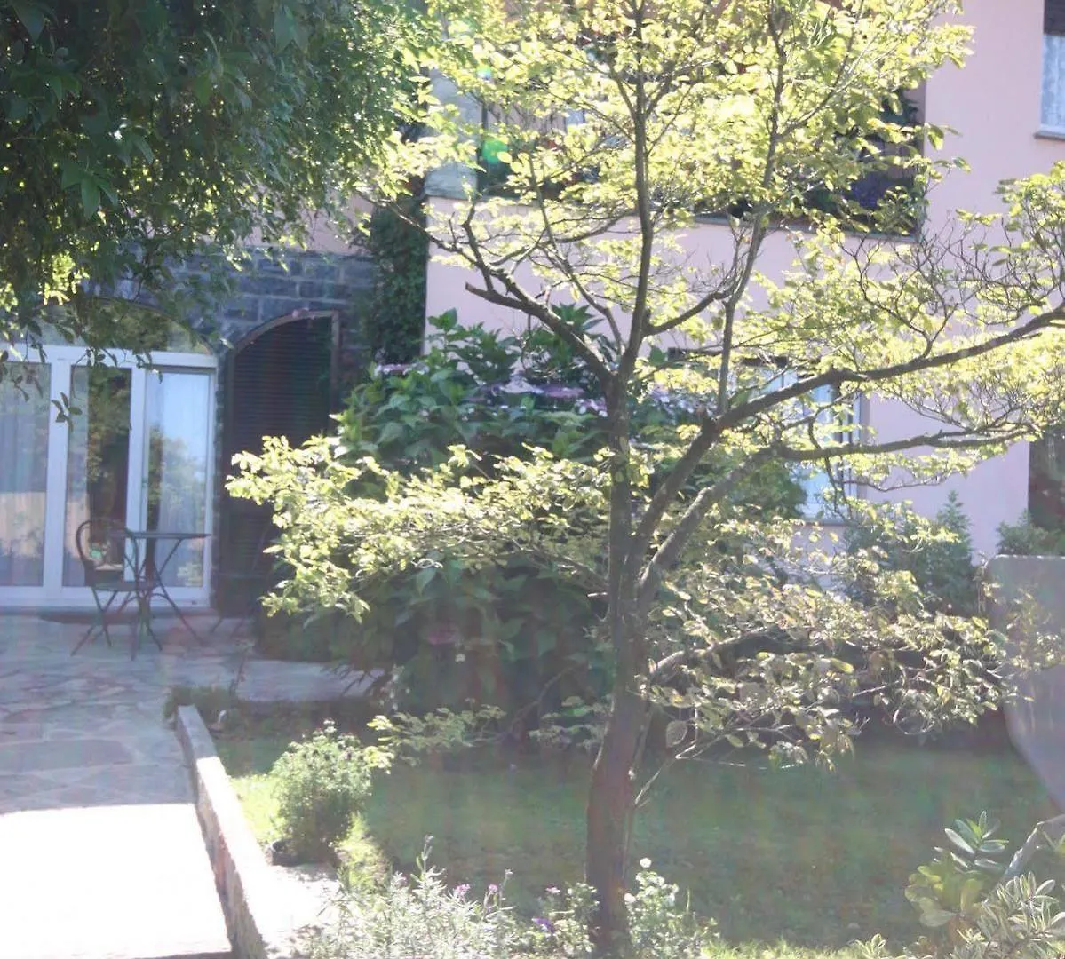 Balcone Fiorito Bed & Breakfast Menaggio