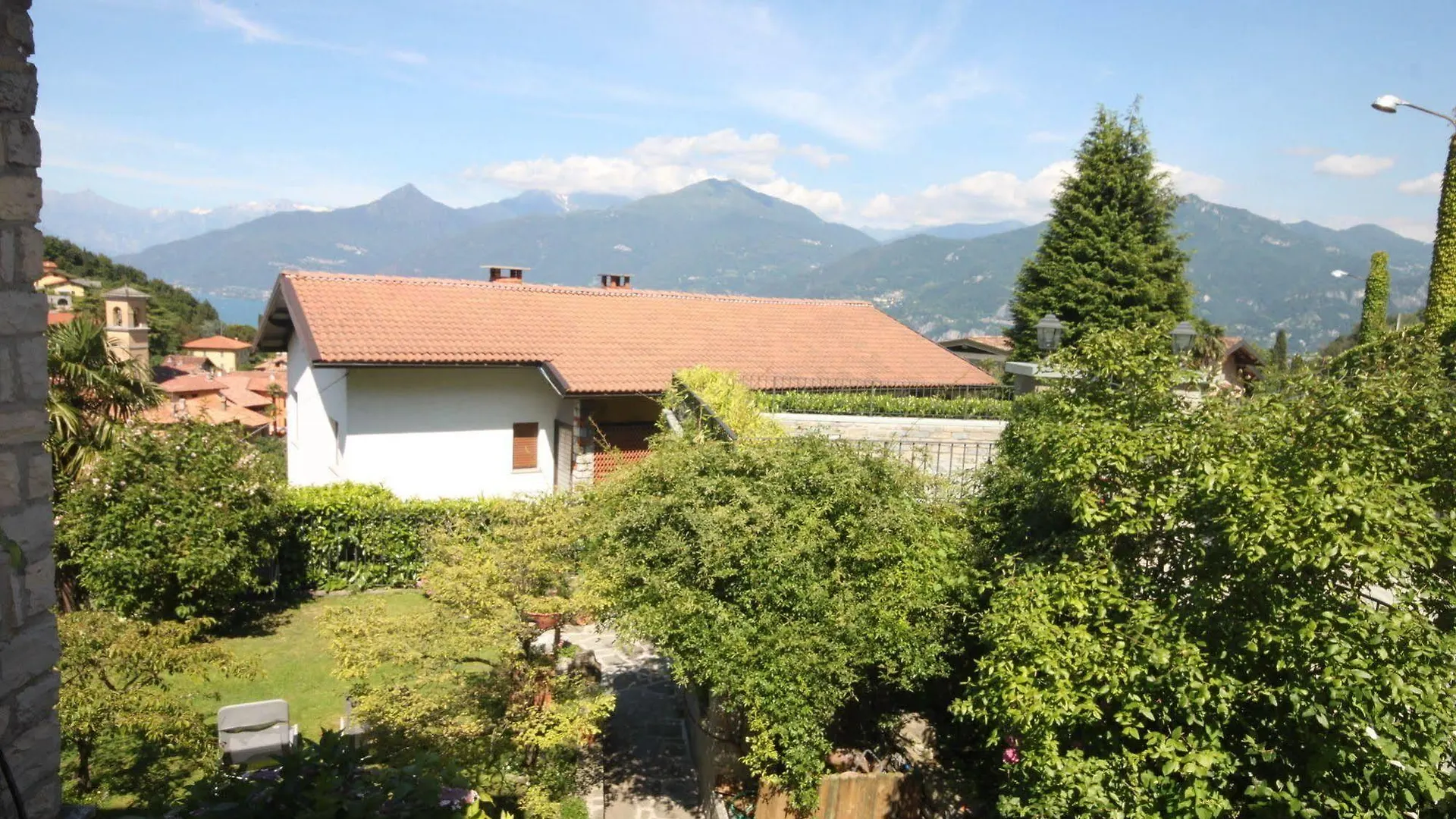 Balcone Fiorito Bed & Breakfast Menaggio